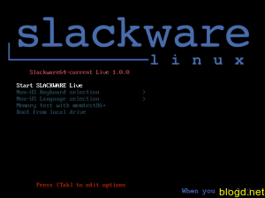 Hệ điều hành đầu tiên mã nguồn Linux slackware